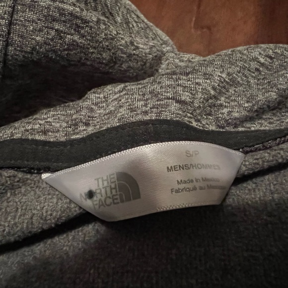 The North Face Men’s Lightweight Pullover Hoodie - Picture 6 of 6